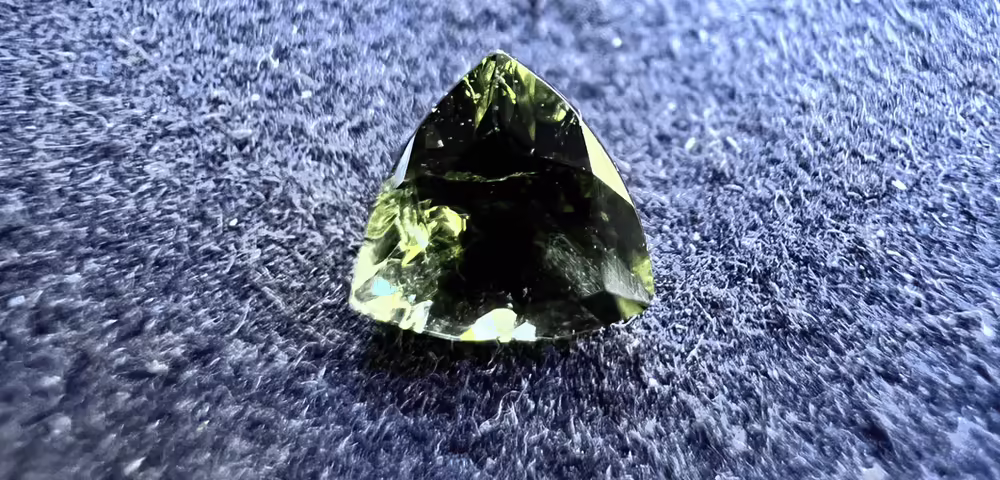 Dravite: Properties, Uses and Virtues